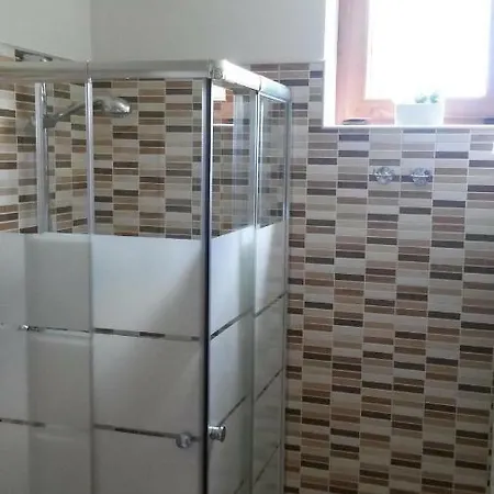 Alojamento de Acomodação e Pequeno-almoço Le Due Cisterne Di Vizzino Gianna Vernole