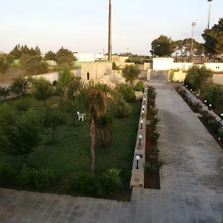 Le Due Cisterne Di Vizzino Gianna Alojamento de Acomodação e Pequeno-almoço Vernole