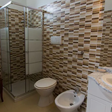 Le Due Cisterne Di Vizzino Gianna Vernole