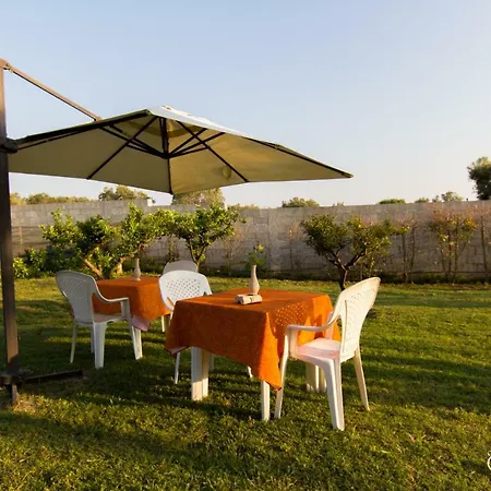 Le Due Cisterne Di Vizzino Gianna Vernole