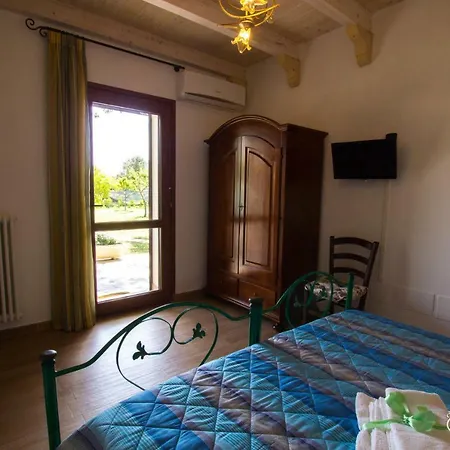 Le Due Cisterne Di Vizzino Gianna Bed & Breakfast